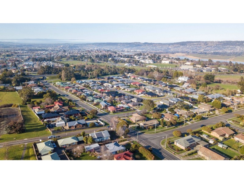 1/56 Alanvale Road, Newnham TAS 7248