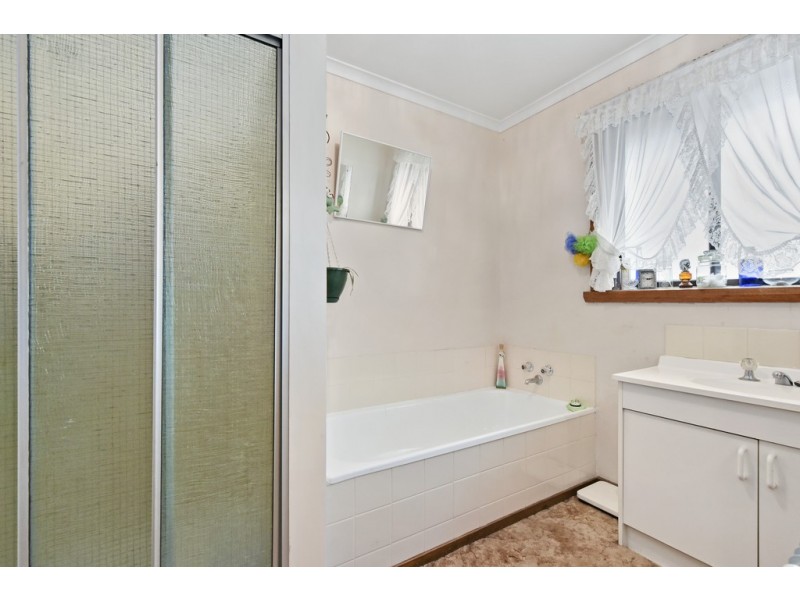 90 Viewbank Road, Newnham TAS 7248