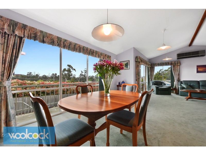 7 Oaktree Road, Youngtown TAS 7249