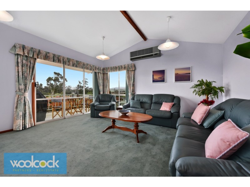 7 Oaktree Road, Youngtown TAS 7249
