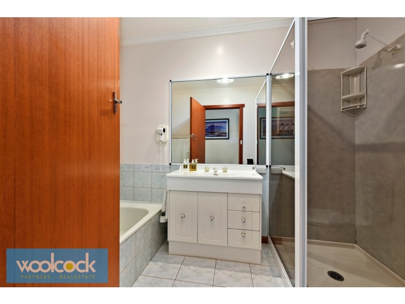 7 Oaktree Road, Youngtown TAS 7249