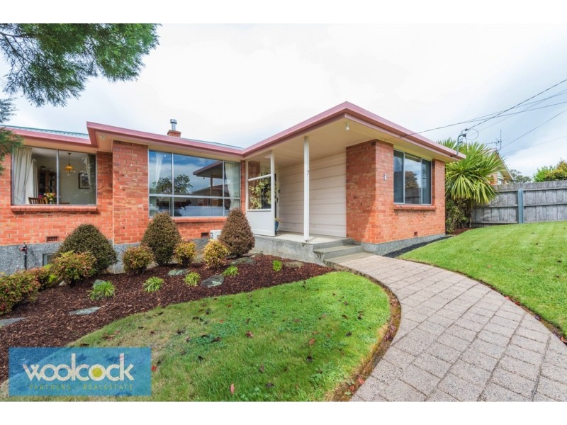 7 Oaktree Road, Youngtown TAS 7249