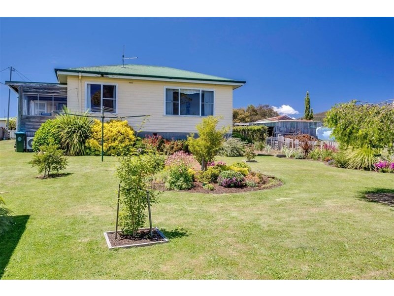 16 Albert Street, Branxholm TAS 7261