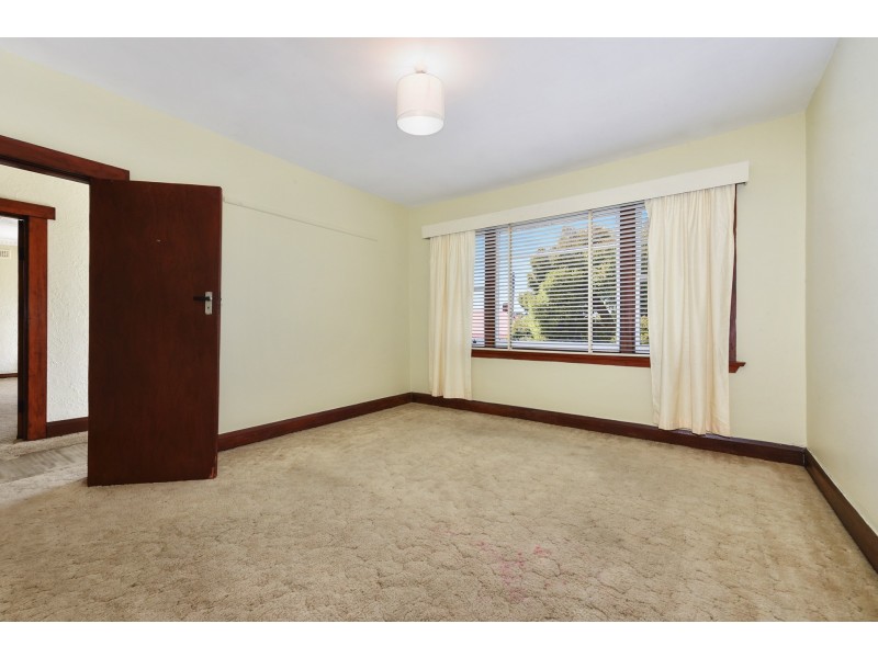 4 Bond Street, Kings Meadows TAS 7249
