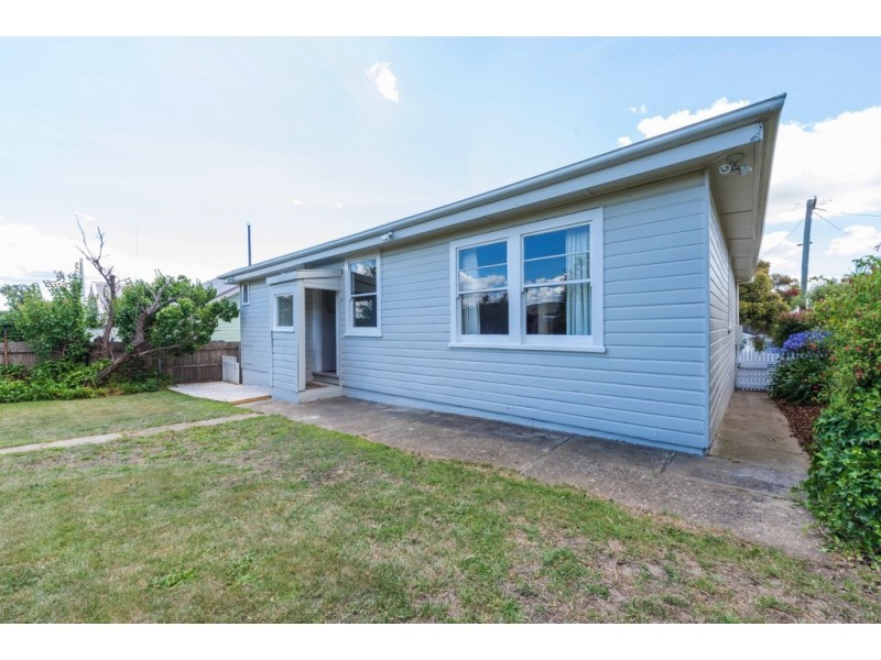 4 Bond Street, Kings Meadows TAS 7249