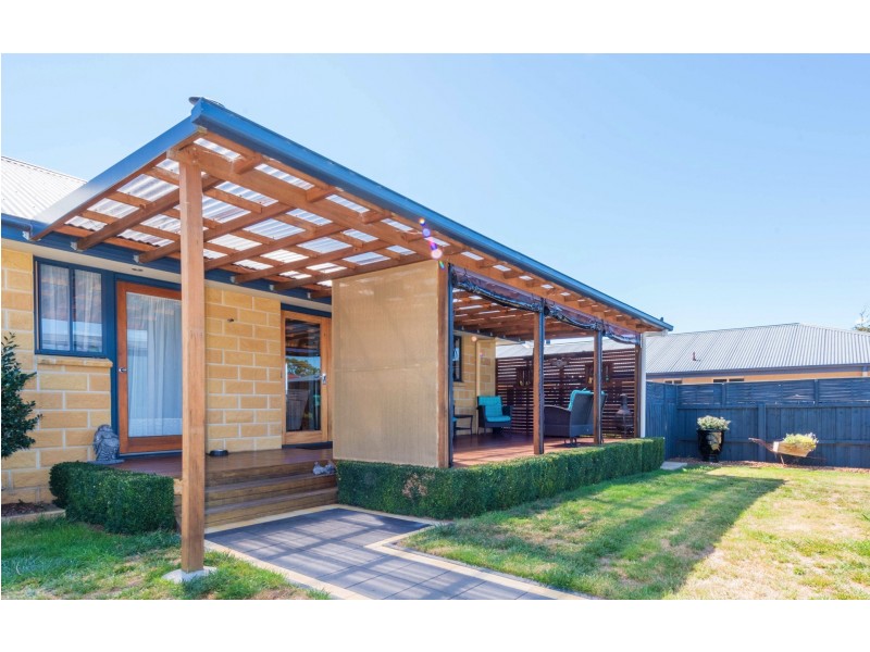 2 Grouse Avenue, Legana TAS 7277