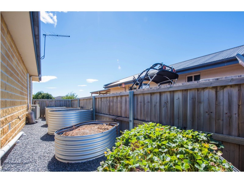 2 Grouse Avenue, Legana TAS 7277