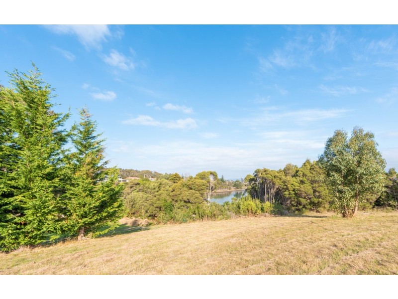 16 Reece Street, George Town TAS 7253