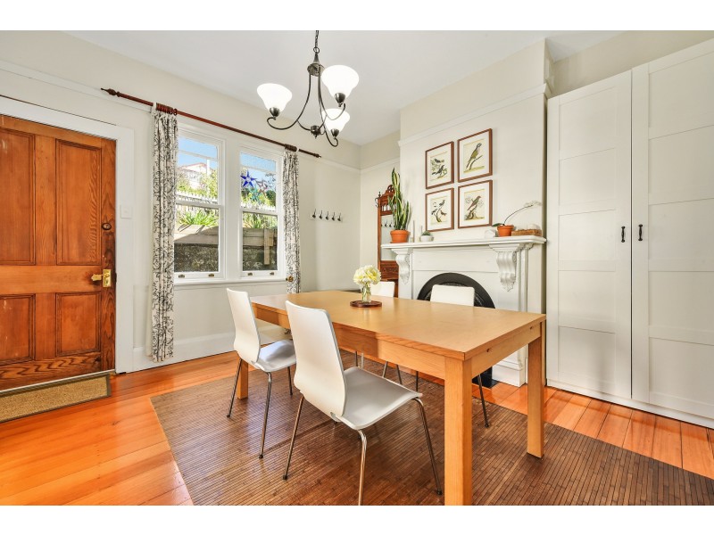5 Churchill Crescent, Newstead TAS 7250