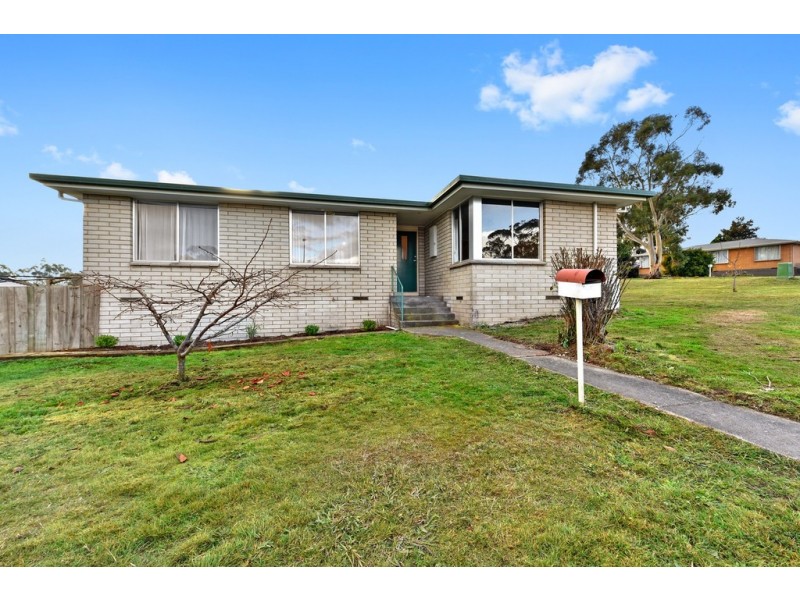 2 Tuckoni Street, Ravenswood TAS 7250