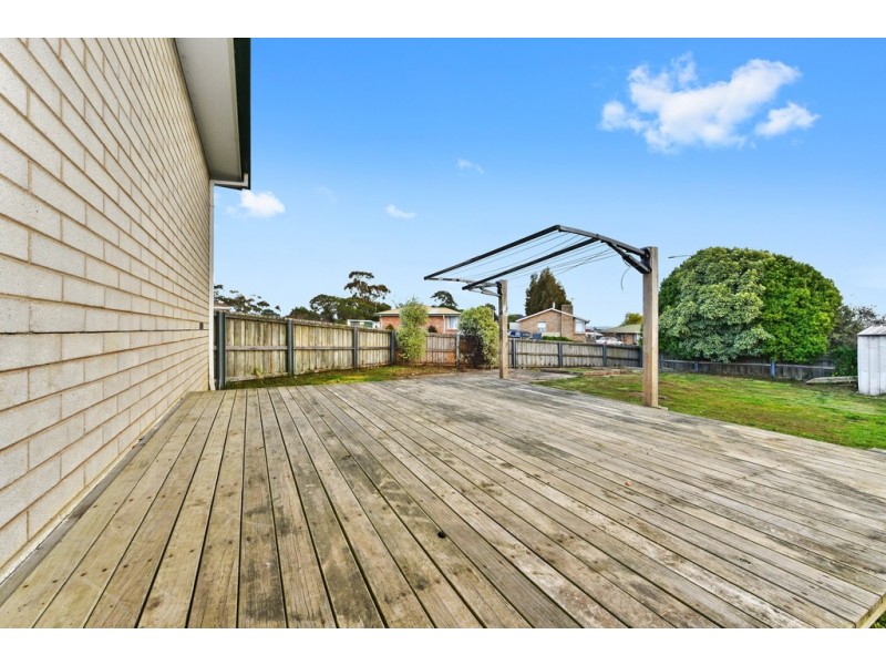 2 Tuckoni Street, Ravenswood TAS 7250