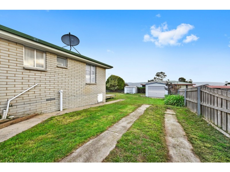 2 Tuckoni Street, Ravenswood TAS 7250