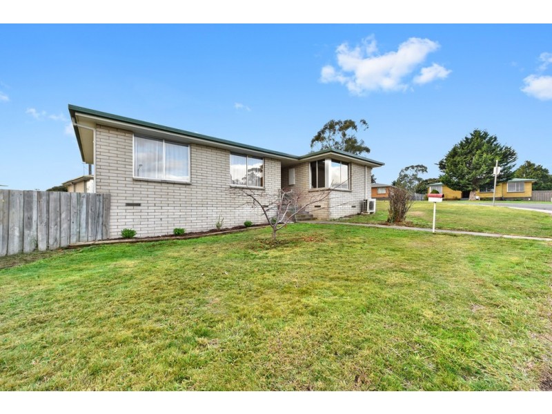 2 Tuckoni Street, Ravenswood TAS 7250