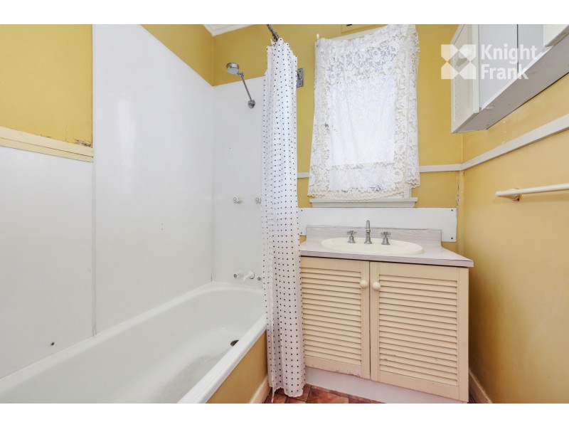 6 Dalkeith St, Waverley TAS 7250