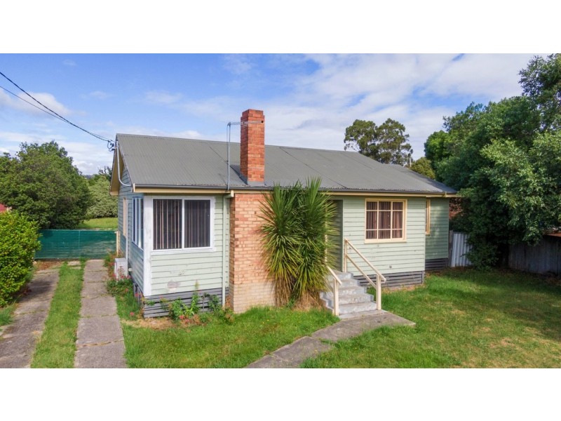 6 Dalkeith St, Waverley TAS 7250