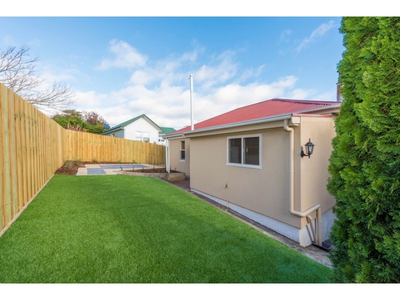 17 Pomona Road, Riverside TAS 7250