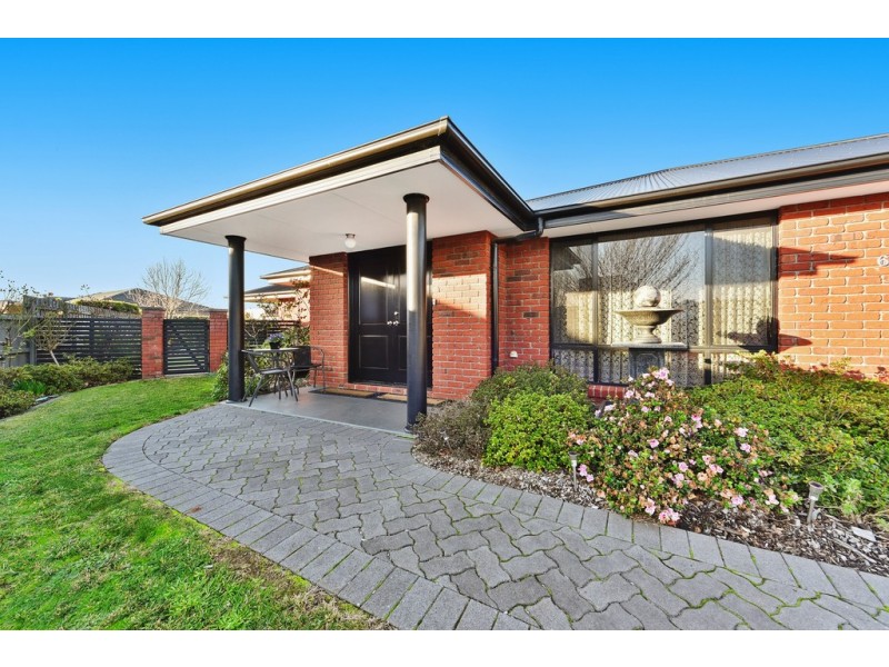 6 St James Close, Newstead TAS 7250