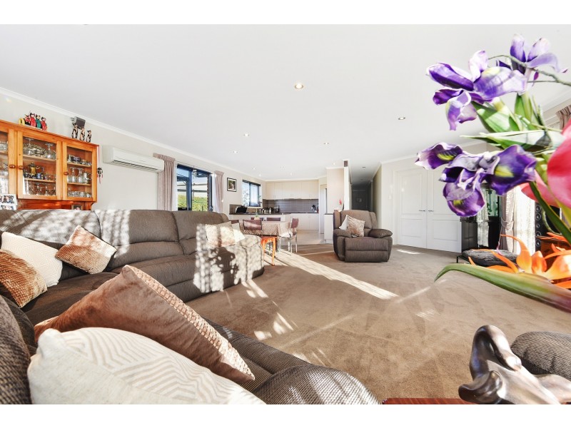 6 St James Close, Newstead TAS 7250