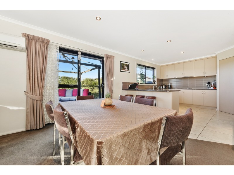 6 St James Close, Newstead TAS 7250