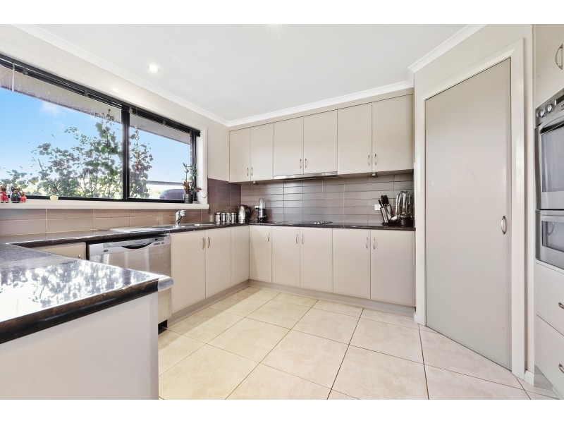 6 St James Close, Newstead TAS 7250