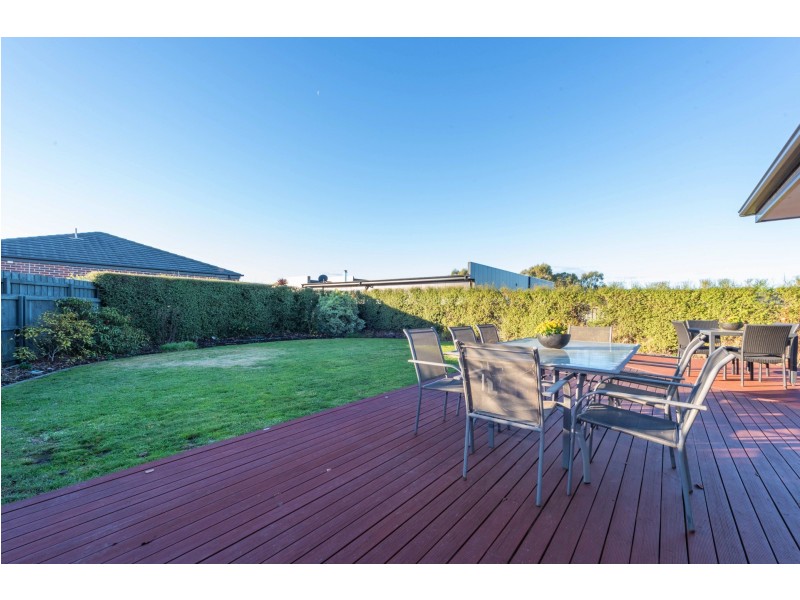 6 St James Close, Newstead TAS 7250