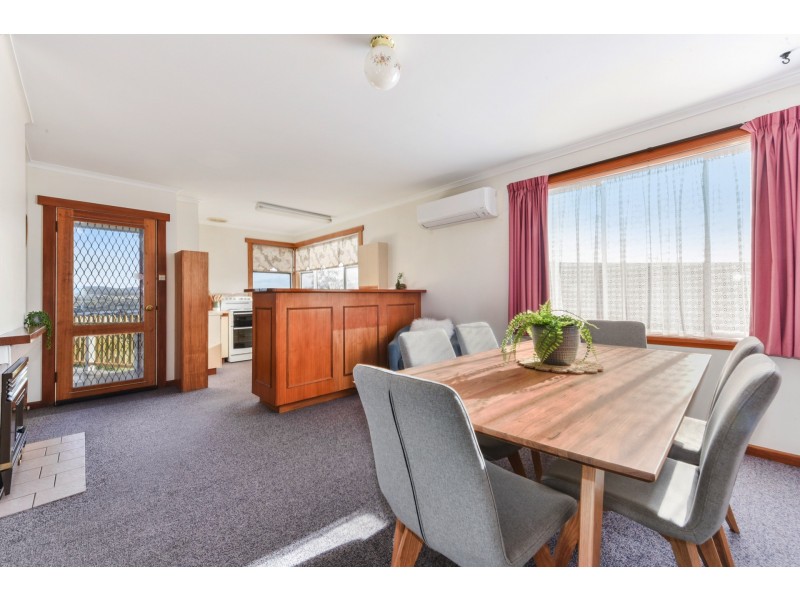 13 Swan Street, Newnham TAS 7248
