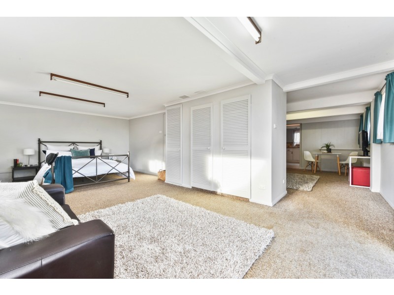 13 Swan Street, Newnham TAS 7248