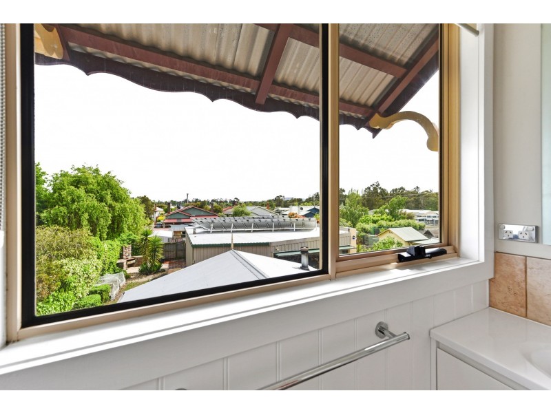 34 Burns St, Invermay TAS 7248