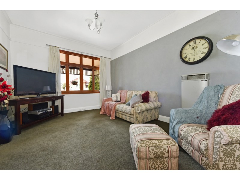 34 Burns St, Invermay TAS 7248