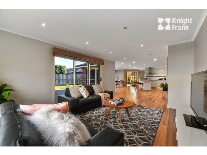 10 Pocket Place, Newnham TAS 7248