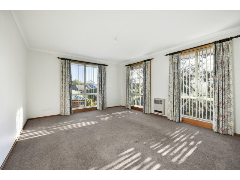 40 Belgrave Parade, Youngtown TAS 7249