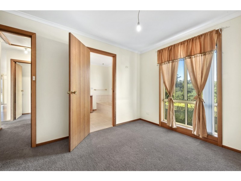 40 Belgrave Parade, Youngtown TAS 7249