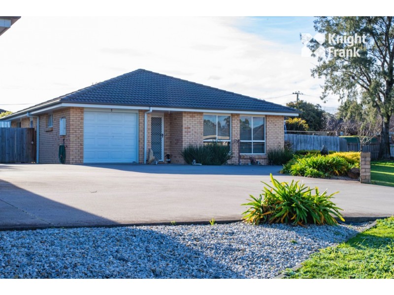 2/4 Bethune Place, Newnham TAS 7248