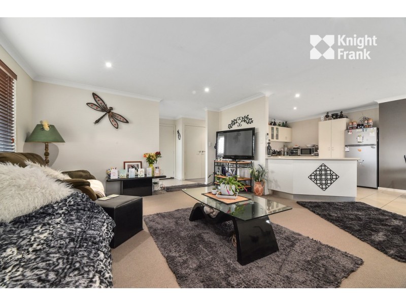 2/4 Bethune Place, Newnham TAS 7248