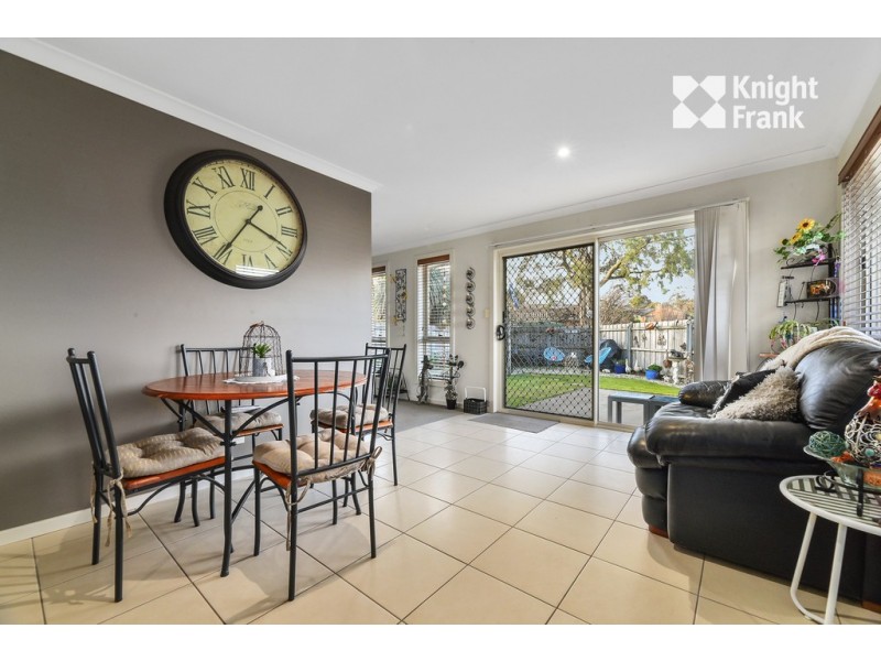 2/4 Bethune Place, Newnham TAS 7248