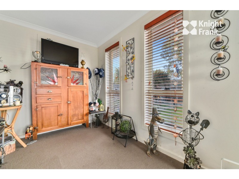 2/4 Bethune Place, Newnham TAS 7248