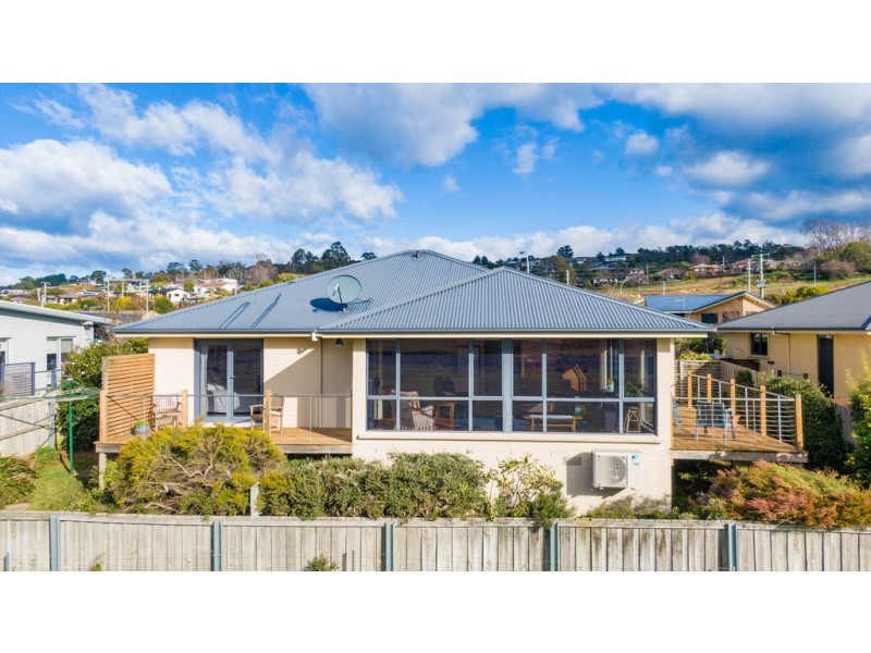 4/11 Walcorm Court, Riverside TAS 7250