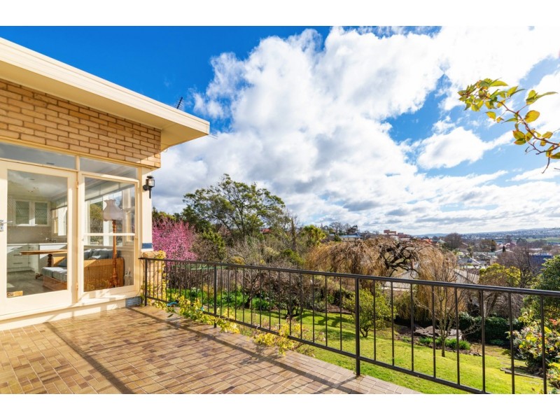 4a Suffolk St, Newstead TAS 7250