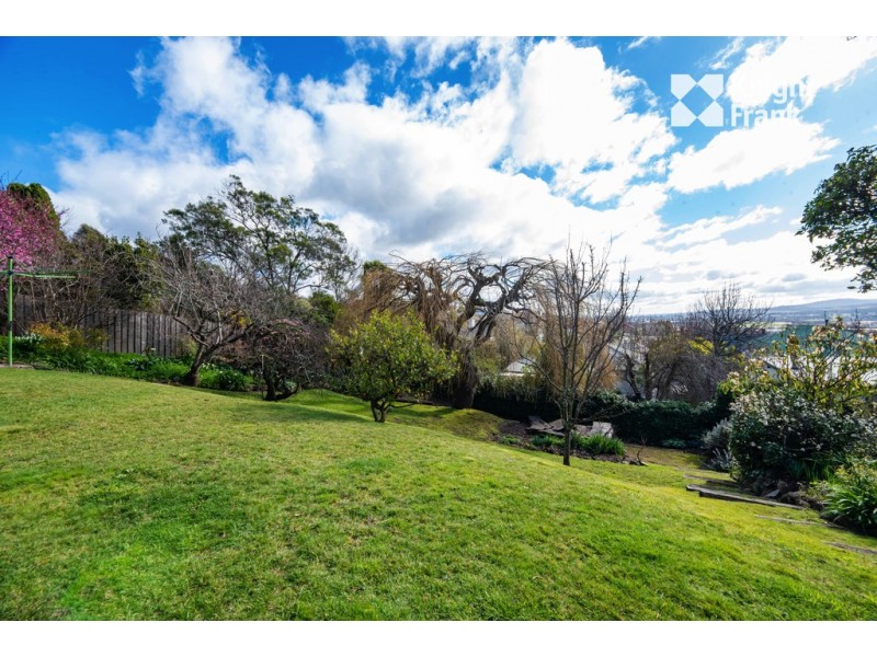 4a Suffolk St, Newstead TAS 7250