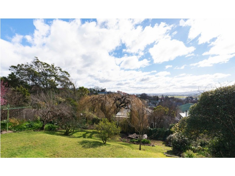 4a Suffolk St, Newstead TAS 7250