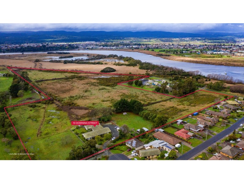 10 Downing Street, Riverside TAS 7250