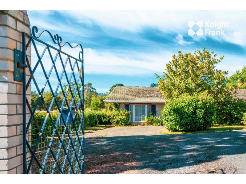 10 Downing Street, Riverside TAS 7250