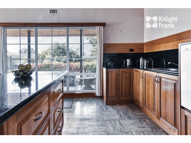 10 Downing Street, Riverside TAS 7250