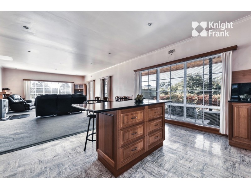 10 Downing Street, Riverside TAS 7250