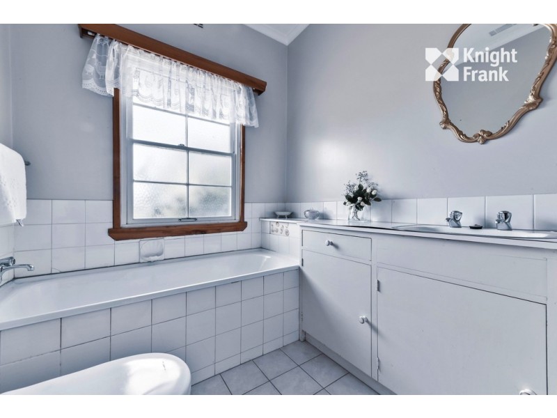 10 Downing Street, Riverside TAS 7250