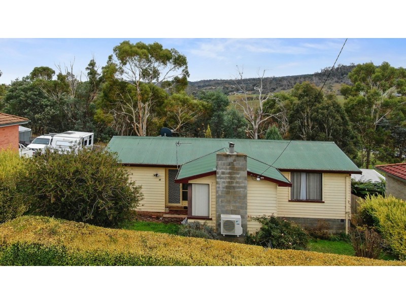 10 Magnet St, Waverley TAS 7250