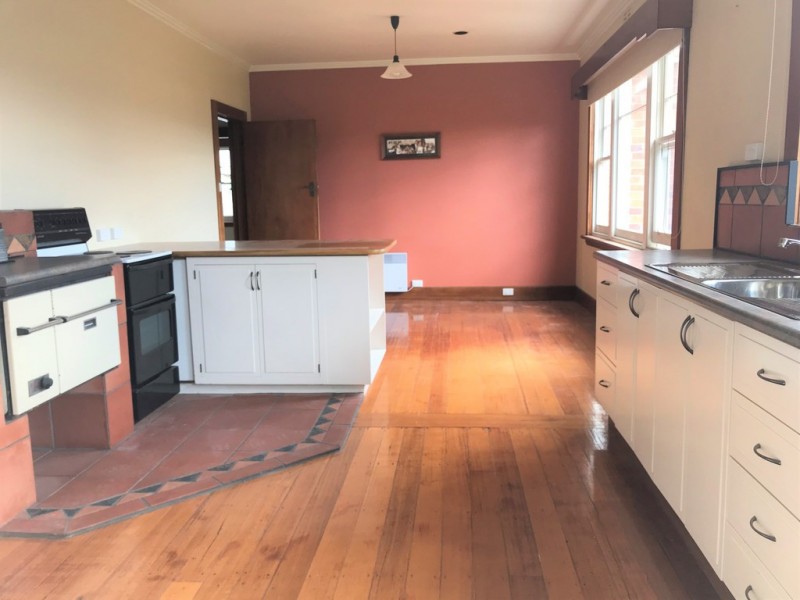 64 Forest Road, Trevallyn TAS 7250