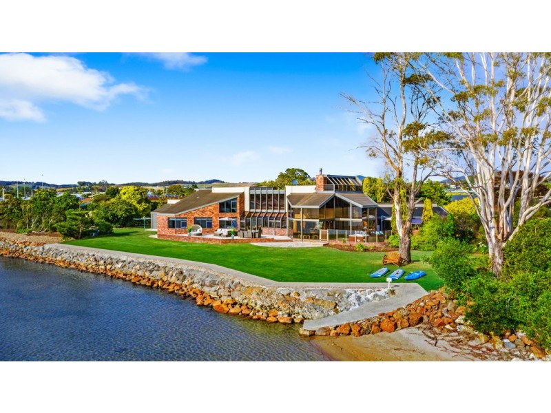 34-36 Braddon Street, West Ulverstone TAS 7315