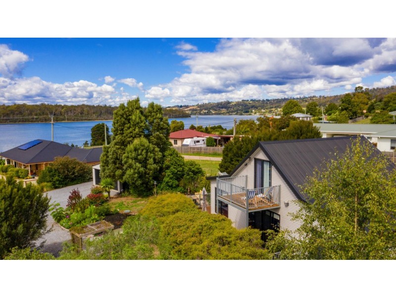 155 Gravelly Beach Road, Blackwall TAS 7275