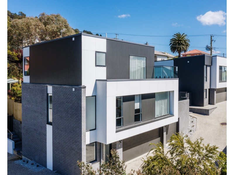 2/25 Duke Street, West Launceston TAS 7250